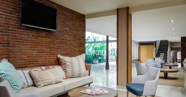 Hotel Alegría Maripins