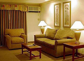 Hotel Alexis Park Resort