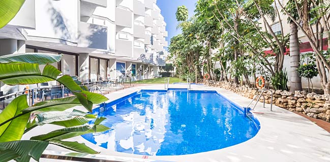 Hotel Alua Lago Rojo