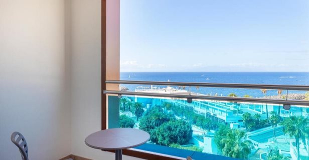 Hotel Aluasoul Costa Adeje