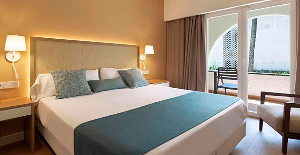 Hotel Aluasoul Menorca Adults Only