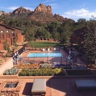 Hotel Amara Resort And Spa