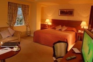 Hotel Ambassador & Health Club