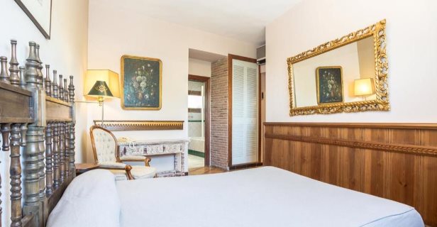 Hotel América