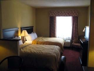 Hotel Amerik Suites-behind Mall Del Norte