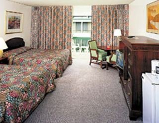 Hotel Anaheim Plaza