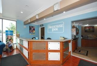 Hotel Anaheim Roadway Inn & Suites
