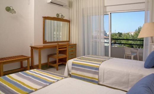 Hotel Apartamento Ourabay Art & Holidays