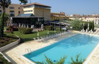 Hotel Aquabella