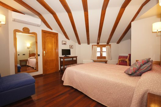 Hotel Araguells