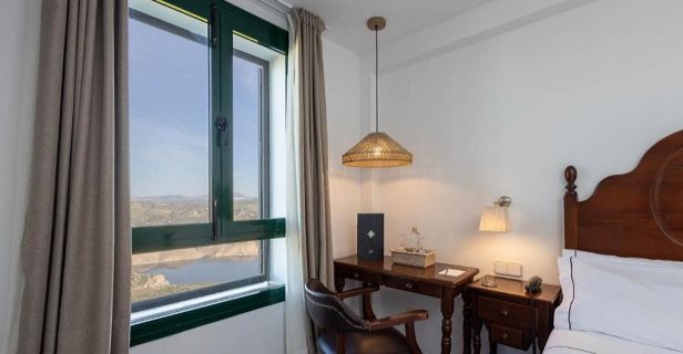 Hotel Arco De La Villa