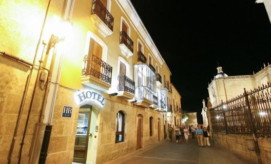 Hotel Arcos