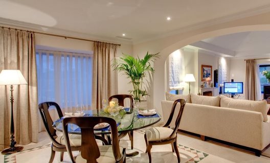 Hotel Arcos Gardens Resort Golf Club