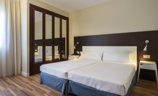 Hotel Arenas Atiram