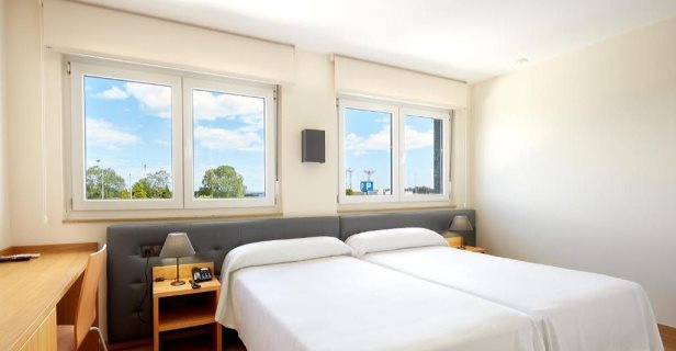 Hotel Arias Aeropuerto
