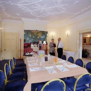 Hotel Arnos Manor