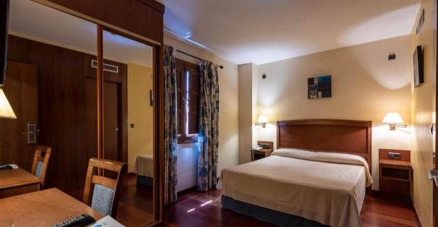 Hotel Aroi Bierzo Plaza