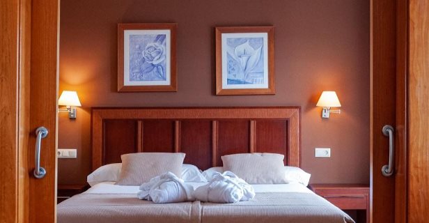 Hotel Arva Santiago León