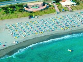 Hotel Asrin Beach