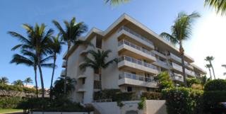 Hotel Aston At The Maui Banyan