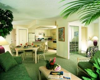 Hotel Aston At The Maui Banyan