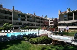 Hotel Aston Lakeland Village