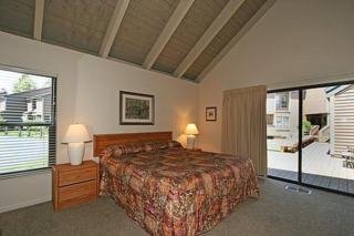 Hotel Aston Lakeland Village