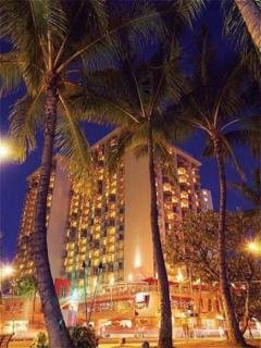 Hotel Aston Waikiki Beach
