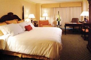 Hotel Astor Crowne Plaza
