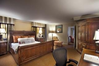Hotel Astor Crowne Plaza