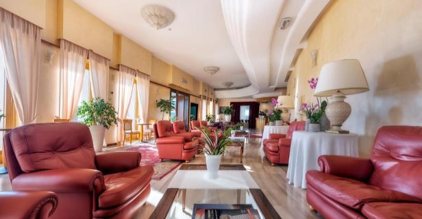 Hotel Astura Palace
