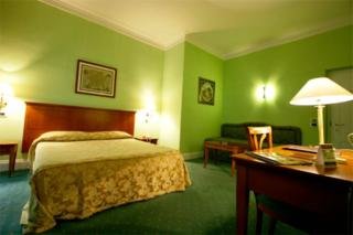 Hotel Ateneo Garden Palace