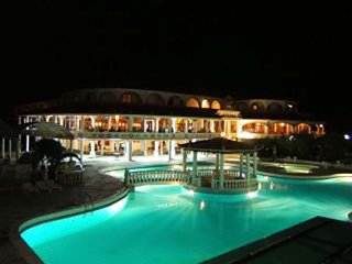 Hotel Attica Beach