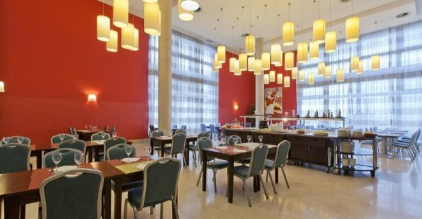 Hotel Avant Aeropuerto