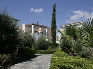 Hotel Avanti Village