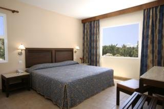 Hotel Avanti Village