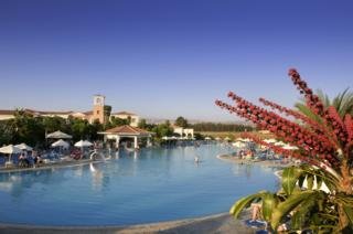 Hotel Avanti Village