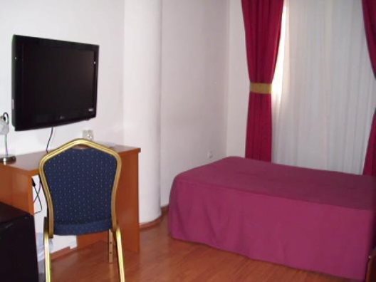 Hotel Avenida De Canarias