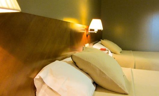 Hotel Avenida Requena