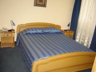 Hotel Avion