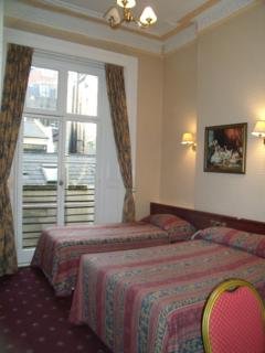 Hotel Avon