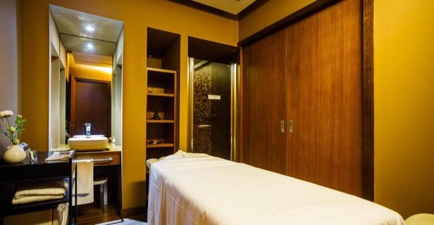 Hotel Axis Porto Spa