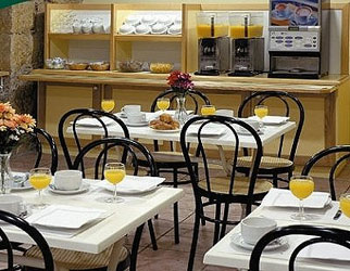Hotel Ayri