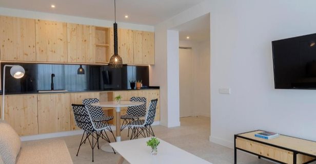 Hotel Ayron Park