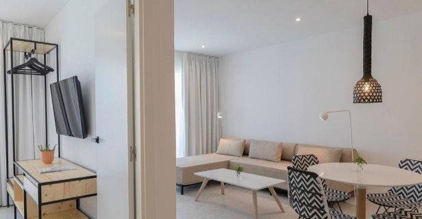 Hotel Ayron Park