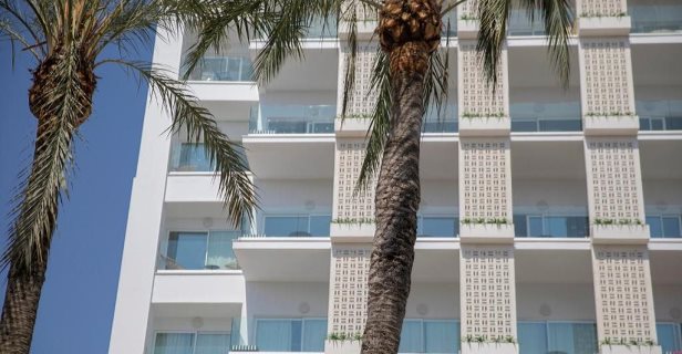 Hotel Ayron Park