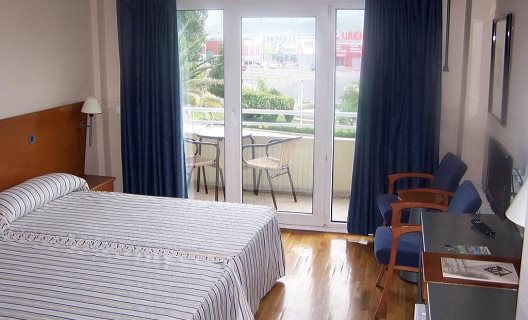 Hotel Azar