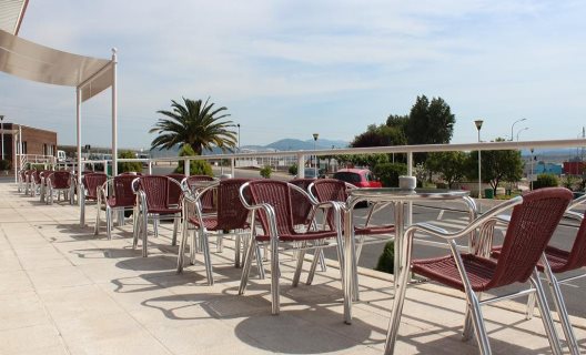 Hotel Azar