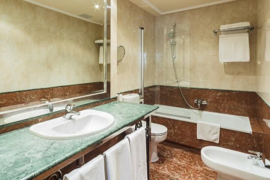 Hotel Azofra