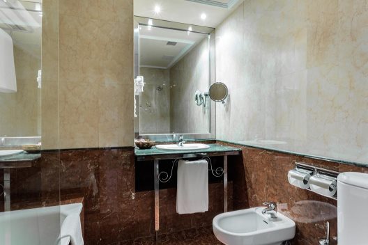 Hotel Azofra